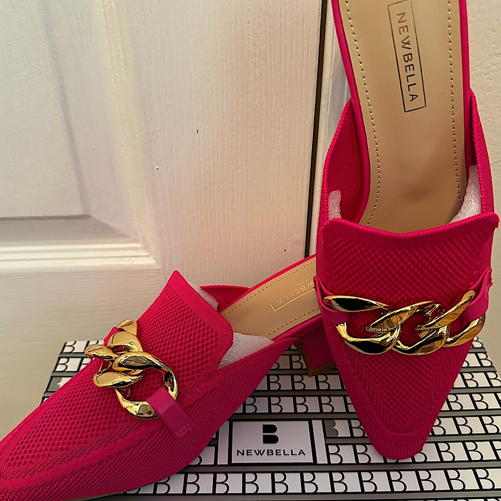 NEW New Bella Business Heals, Barbie Pink, (71/2)